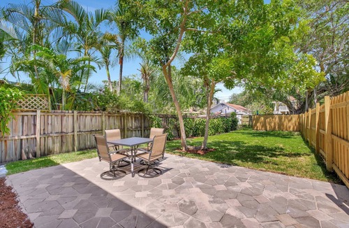 Tarpon River House | Elegant 2BR/2BA Home Near Downtown