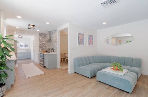 Southwest House | Elegant 2BR/2BA | Beach & Downtown Nearby