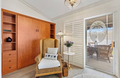 Duval Cottage | Elegant 2BR Retreat in The Villages Golf Cart Included Pet-Friendly Yard