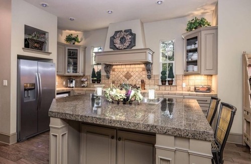Ferndale House | Elegant 5-Bedroom Home in Little Rock
