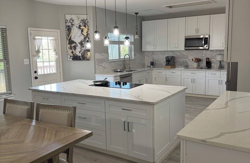 Wetmore House | Elegant Carriage Oak Home &Private Pool