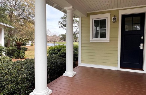 Laurel Grove House | Elegant Emerald Coast Golf Cart Lakefront Vacation Home Florida