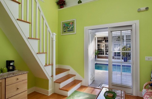Bahama Village House | *ELEGANT ESCAPE @ THE ANNEX* Lavish Private Home & Pool + LAST KEY SERVICES…