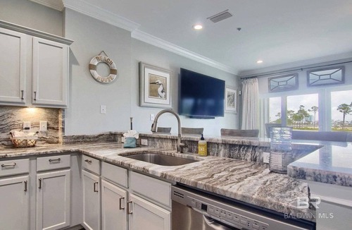 Orange Beach Condo | Elegant Orange Beach Condo for Extended Getaways - Minimum 15-Day Stay