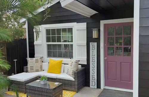 Ridge Wood Heights House | Elegant Sweet Home Sarasota