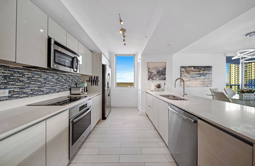 Hallandale Beach Apartment | ★ Elegant Vacation Home in Beachwalk with Ocean Views - 25 min to FIFA!