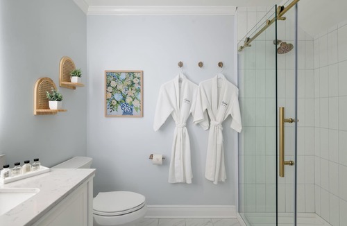Ocean Cay Bed & Breakfast | Elizabeth Pointe Lodge