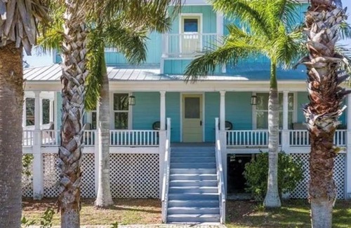 Bay Colony House | Enchanting 1909 Home Near Gulf Beaches-sleeps 10