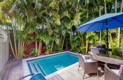 Old Town House | Enchanting Duplex with Private Pool, Central AC, WiFi, and Private Washer/Dryer