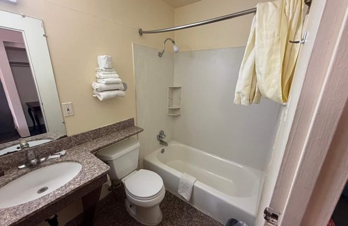 Farmington Hotel | Encore Motel