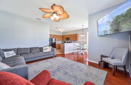 Estero House | End Unit Townhome with Garage ~ Minutes to Shopping & Dining!
