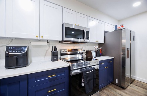 Briarforest House | Energy Corridor Escape Modern 3BR Near Parks & Dining