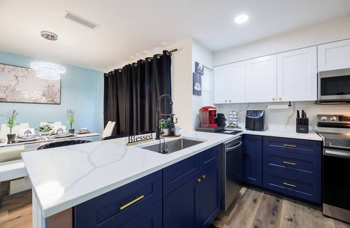 Briarforest House | Energy Corridor Escape Modern 3BR Near Parks & Dining