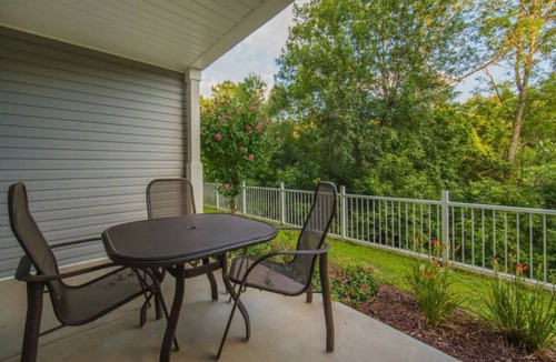 Branson Condo | Enjoy All Branson has to offer in this 2BD vacation condo perfect for families