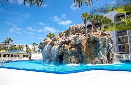 Fort Walton Beach Hotel | Enjoy Gulf Escape with Pools Near Okaloosa Adventures | 2 Units