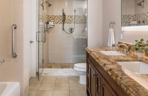 Orlando Resort | Enjoy Luxury this Christmas at Marriott's Lakeshore Reserve Resort in Orlando