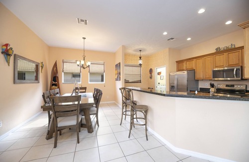 Central Naples House | Enjoy memorizing lake views from this beautiful 4 bedroom home!