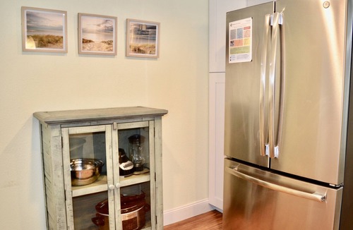 Indian Rocks Beach Condo | ENJOY SUN, SAND AND FUN MEMORIES! STEPS FROM THE BEACH WITH EVERYTHING YOU NEED!