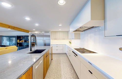 Mount Dora House | Escape the Heat! Lakefront Paradise in Mount Dora