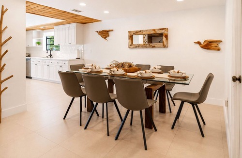 North Bay Village House | Española Bayfront Villa – North Bay Village Luxury