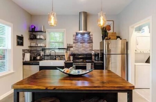 Peoplestown Apartment | Eva's Studio | Downtown ATL | Near Mercedes-Benz Stadium