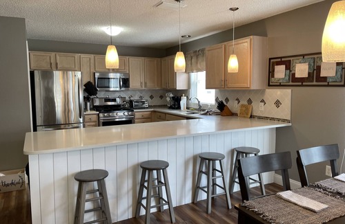Springdale Villa | EVERGREEN VILLA II Newly updated 2 bedroom 2 bath courtyard villa