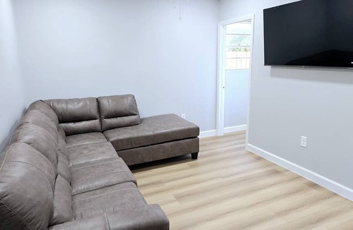 Gainesville Apartment | Excellent 1-bedroom private studio