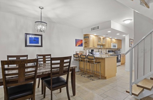 Islamorada Villa | Exec Bay 3 Bedroom townhouse w/heated pool, marina, tennis & more