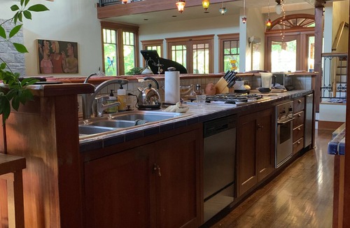Amazon House | Executive home one block from the University. Two blocks from Hayward field.