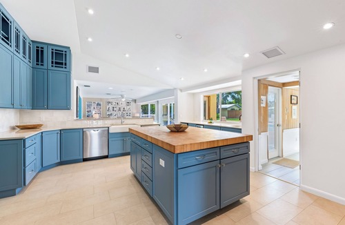 Boca Grande House | Experience luxury in this spacious 3-bedroom, 4-bathroom home in Boca Grande.