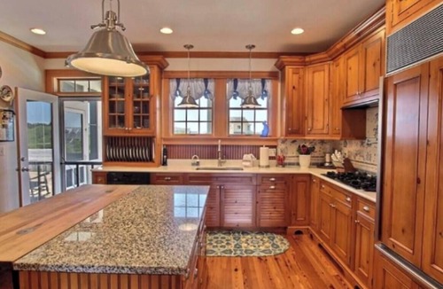 Ocean Hill Cottage | Experience the magic of Corolla - Steps to Beach Ocean Views 6 bedrooms Extras