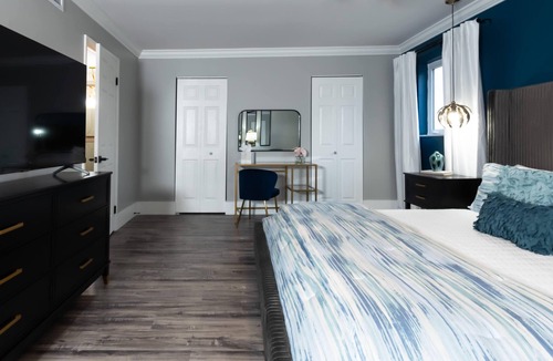Miami Lakes House | "Experience the Ultimate Relaxation at our Stunning Vacation Rental in Hialeah!"