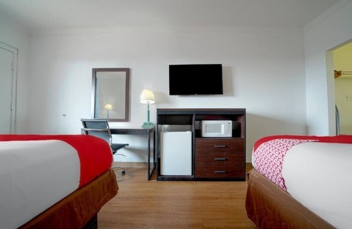Kingsville Hotel | Explore From This Pet Friendly Unit Near Loyola Beach And Texas A&M