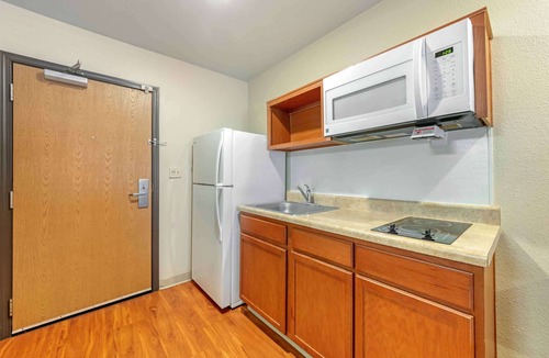 Davie Hotel | Extended Stay America Select Suites - Fort Lauderdale - Airport - West
