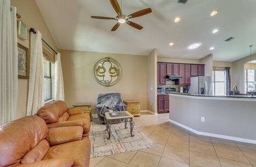 Riverview House | Extended Stay in Tampa Area! Spacious Home w/Yard