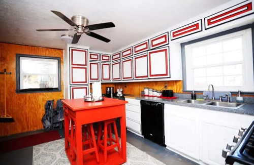 Carlsbad House | (F1) Enchanted Getaway ☀ Near River & Caverns❣