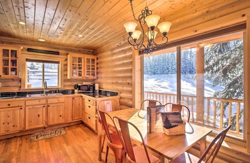 Valley of the Sun Cottage | Fairplay Cabin w/Mountain Views ~ 25 Mi to Breck!