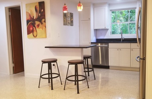 Osprey Village House | Fall is the best time! To vacation here, Avail ALL Autumn till NYE 2025!