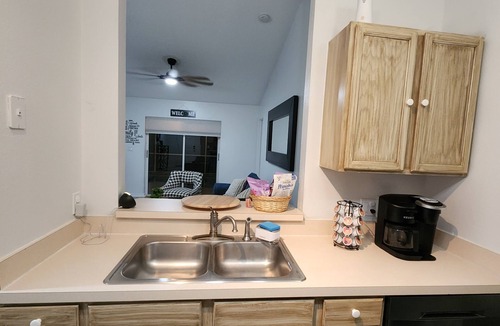Eagle Pointe South House | Family-Friendly Home close to Theme Parks
