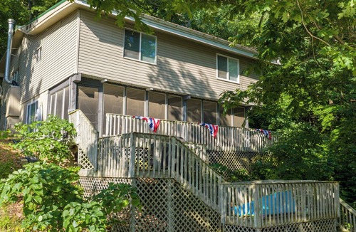 Rocky Mount House | Family-Friendly Lakefront Home | 5 Bedrooms | Dock, Wi-Fi, Smart TVs, Grill