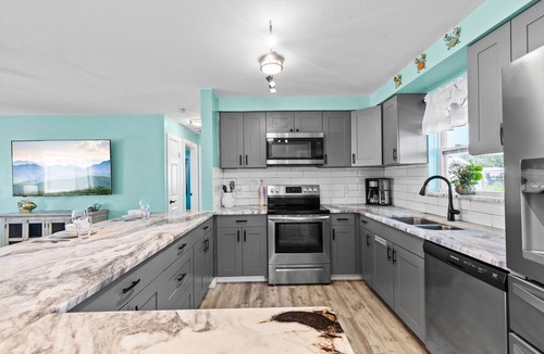 Walsingham House | Family Fun Getaway w/Pool, Game Room, Shuffleboard