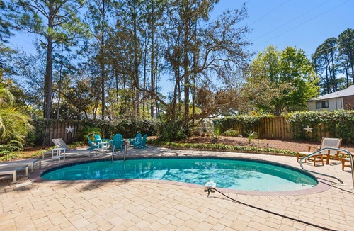 Seagrove Beach House | Family & Pet-Friendly 30A Chalet – Heated Private Pool, 3BR, 5 Bikes, Near Beach