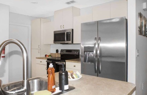Spring Hill House | family Spacious Heated Pool Home 5 Min To Weeki Wachee