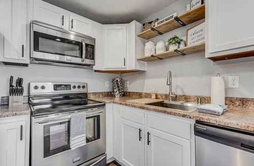 Cimarron Hills Cottage | Family Vacation Home With Trampoline