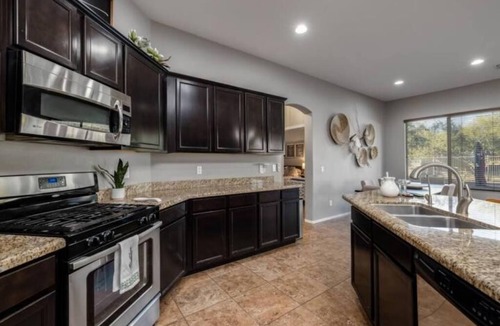 Cobblefield House | FAVORITE Desert Retreat, minutes to STATE FARM STADIUM & DOGERS Spring Training
