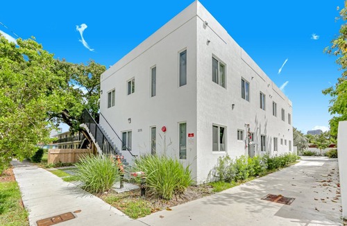 Wynwood Art District Apartment | FIFA Perfect 21 KM | ArTease 3: Walk to Wynwood & Design District