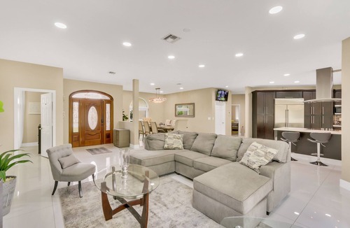 Sunrise House | MAJOR INTERNATIONAL SPORTING EVENT Perfect | Plantation Point: Family Friendly Neighborhood