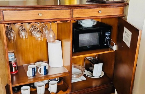 Palm Beach Condo | FIFA/Pool/StepsToBeach/Dining/PenthouseStudioSuite