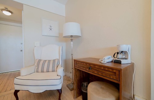 Palm Beach Condo | FIFA/Pool/StepsToBeach/Dining/PenthouseStudioSuite