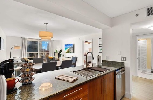 Brickell Condo | FIFA World Cup 2026! Brickell Luxe Sky Condo-Sea View Balcony - Walk-Water-WiFi